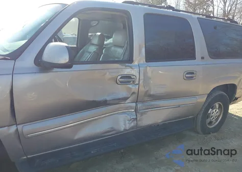 2001 Chevrolet Suburban 1500 Lt z USA, uszkodzony, nr VIN 3GNFK16T81G161728